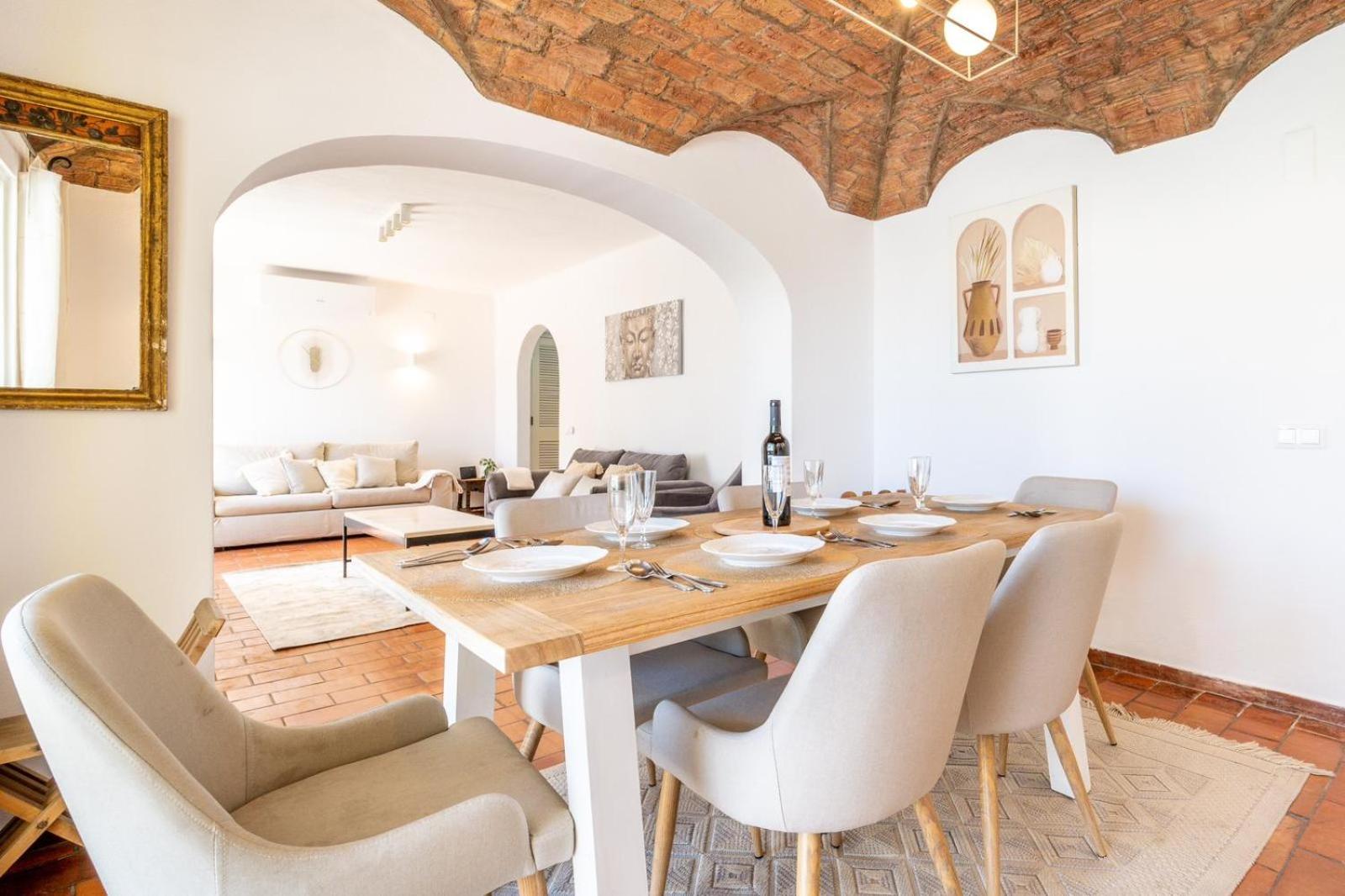 Villa Bougainvilla - Vilamoura - Pool - Free wifi - Air con view 2