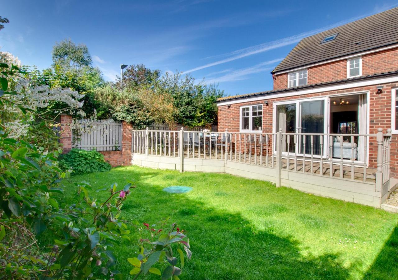 6 Bed in Seahouses oc-nb545
