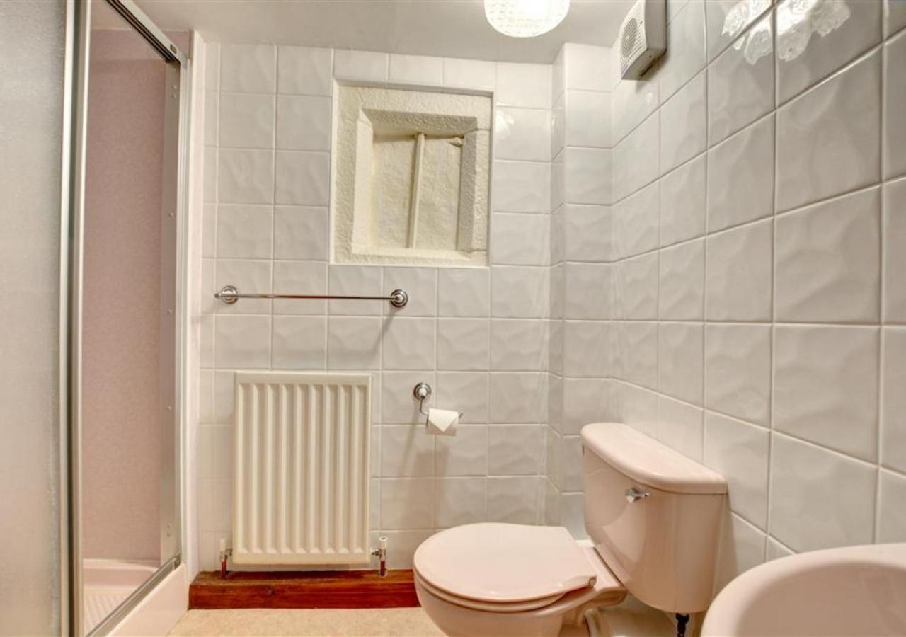 2 Bed in Gunnerside oc-ds230