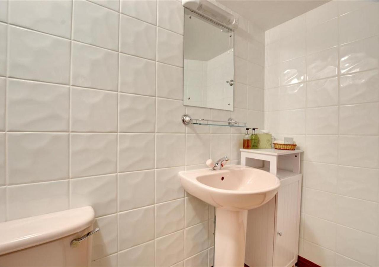 2 Bed in Gunnerside oc-ds230