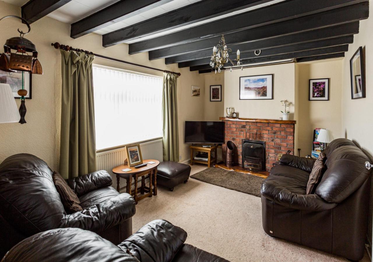 2 Bed in Whitby oc-wa011