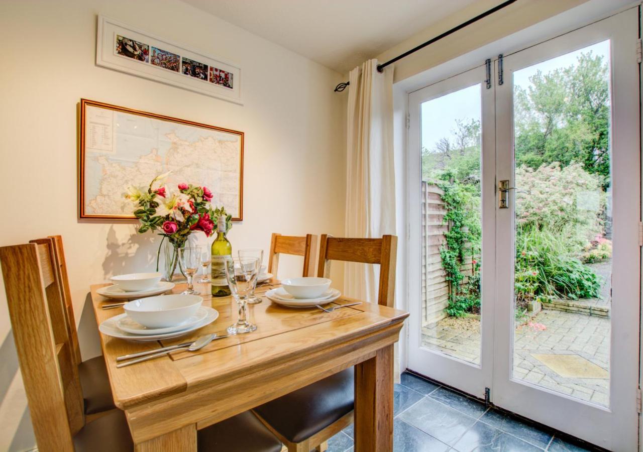 2 Bed in Padstow oc-p00390