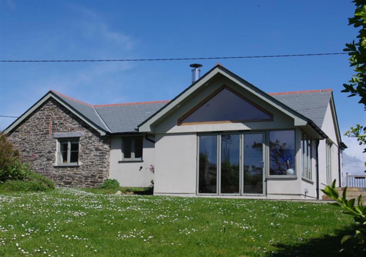3 Bed in Padstow oc-p00357