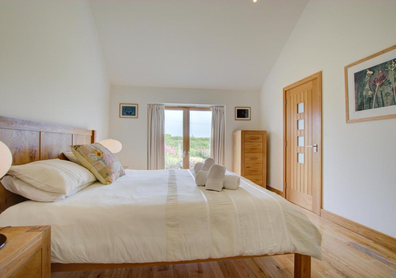 3 Bed in Padstow oc-p00357