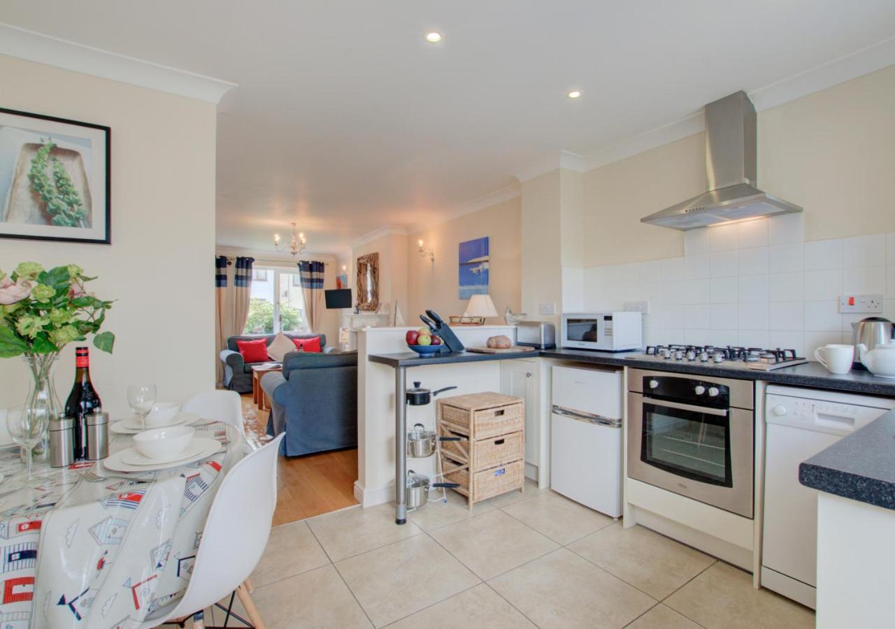 2 Bed in Padstow oc-p00254