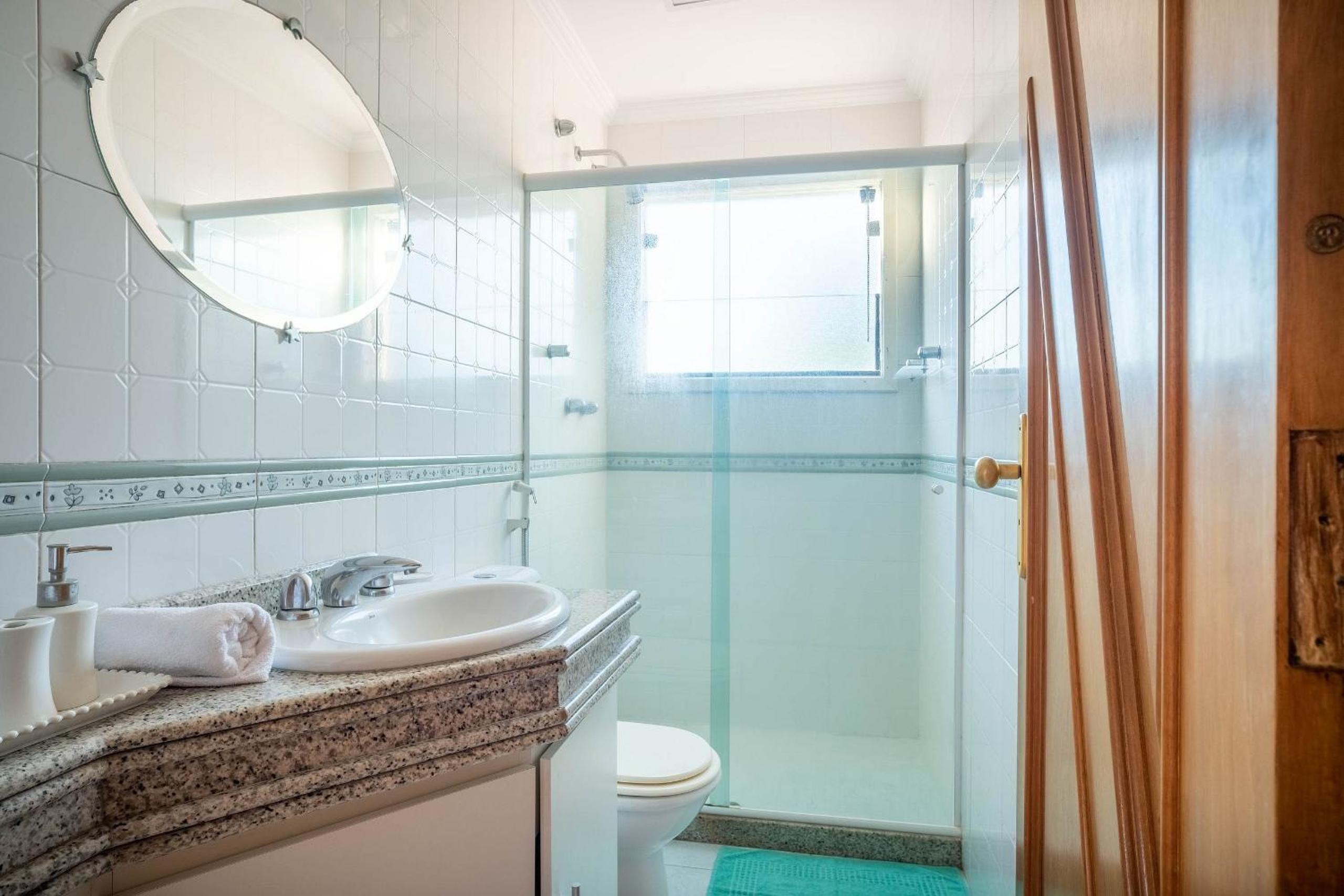 Casa piscina, área gourmet e linda vista | ROGV202