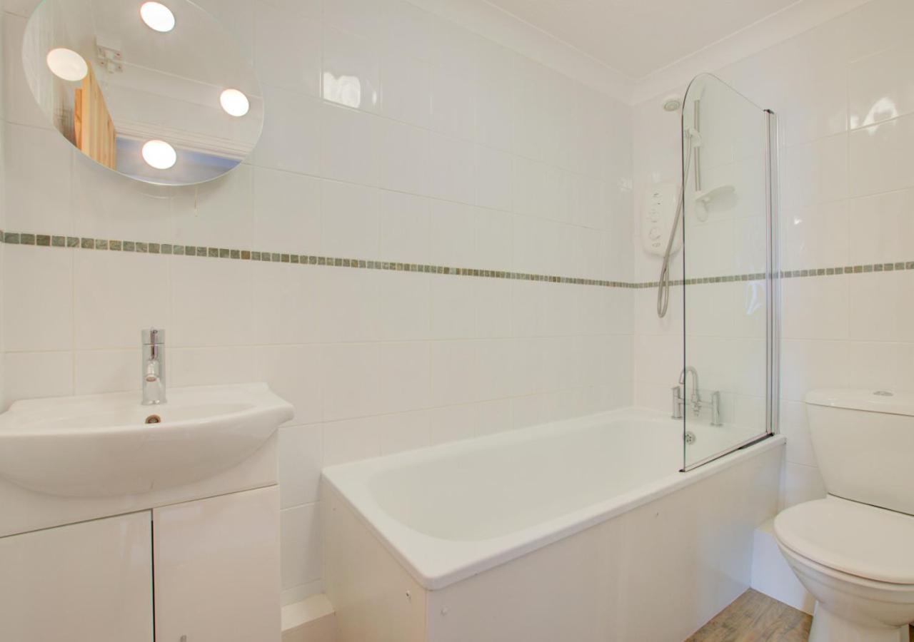 2 Bed in Padstow oc-p00254