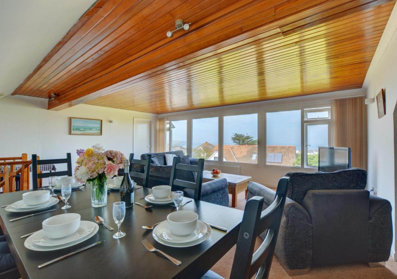 4 Bed in Padstow oc-p00401
