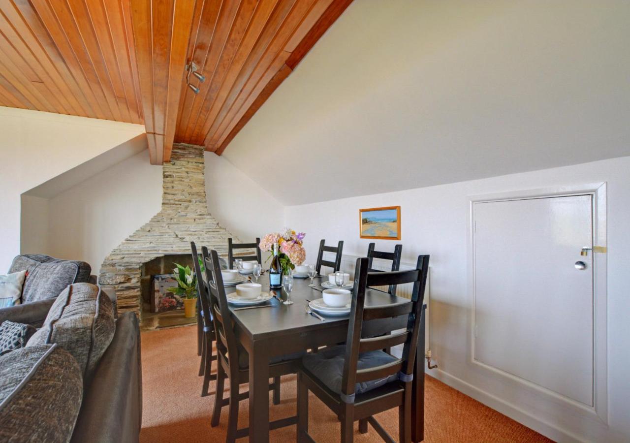 4 Bed in Padstow oc-p00401