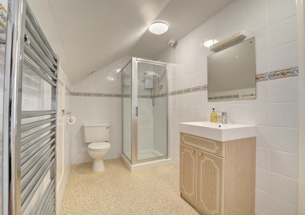 4 Bed in Padstow oc-p00401