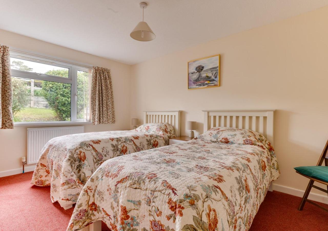 4 Bed in Padstow oc-p00401