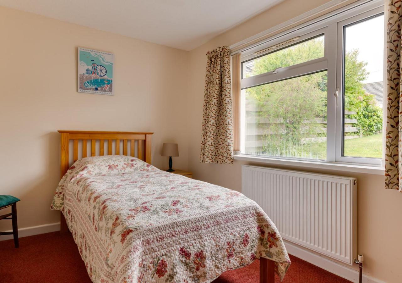 4 Bed in Padstow oc-p00401