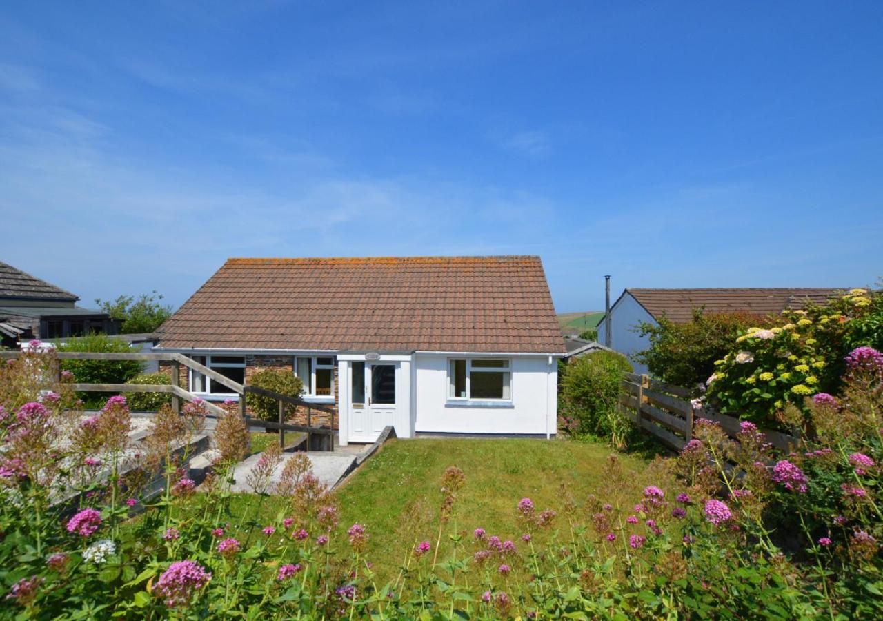 4 Bed in Padstow oc-p00401