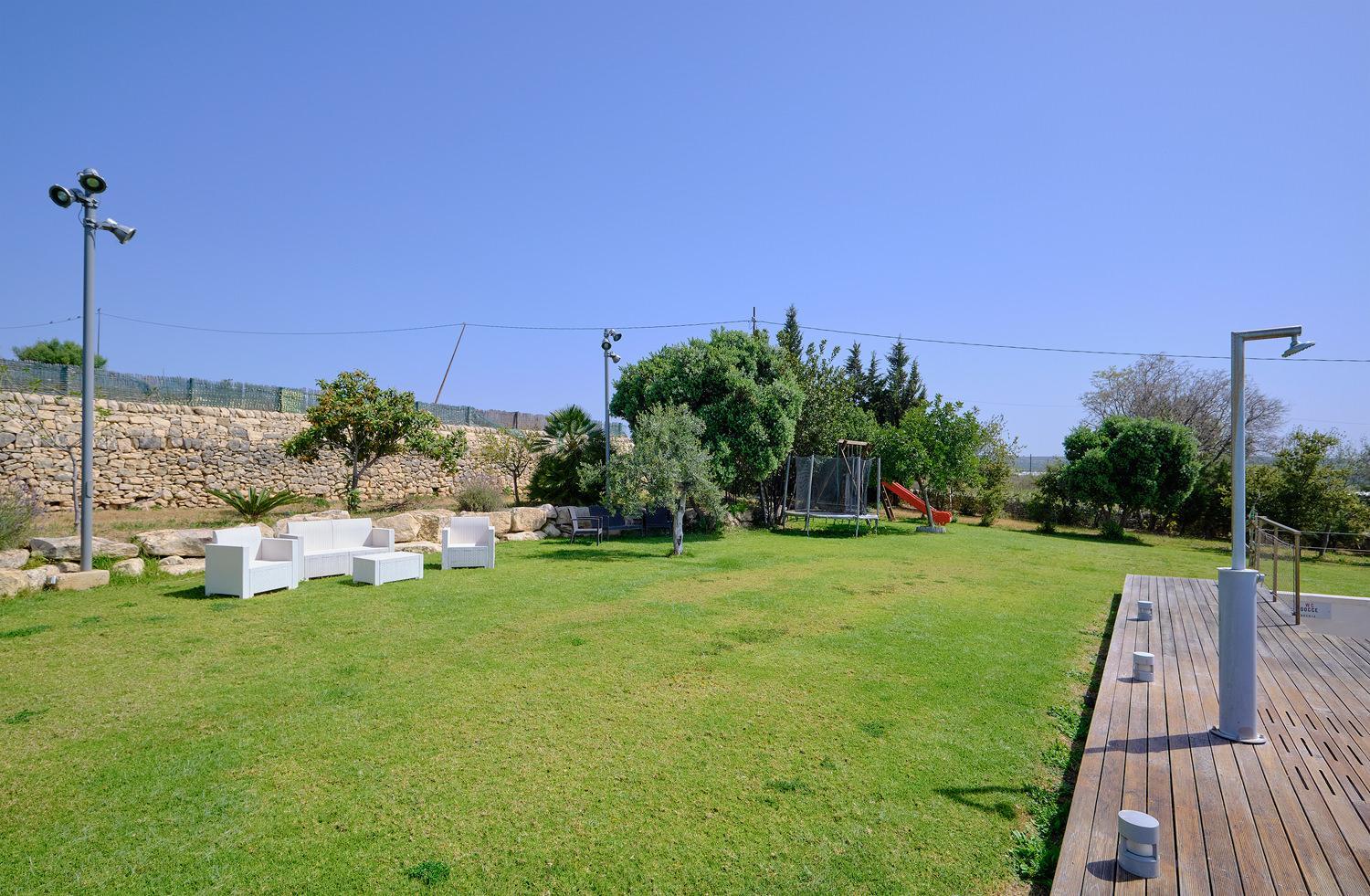 Photo 43