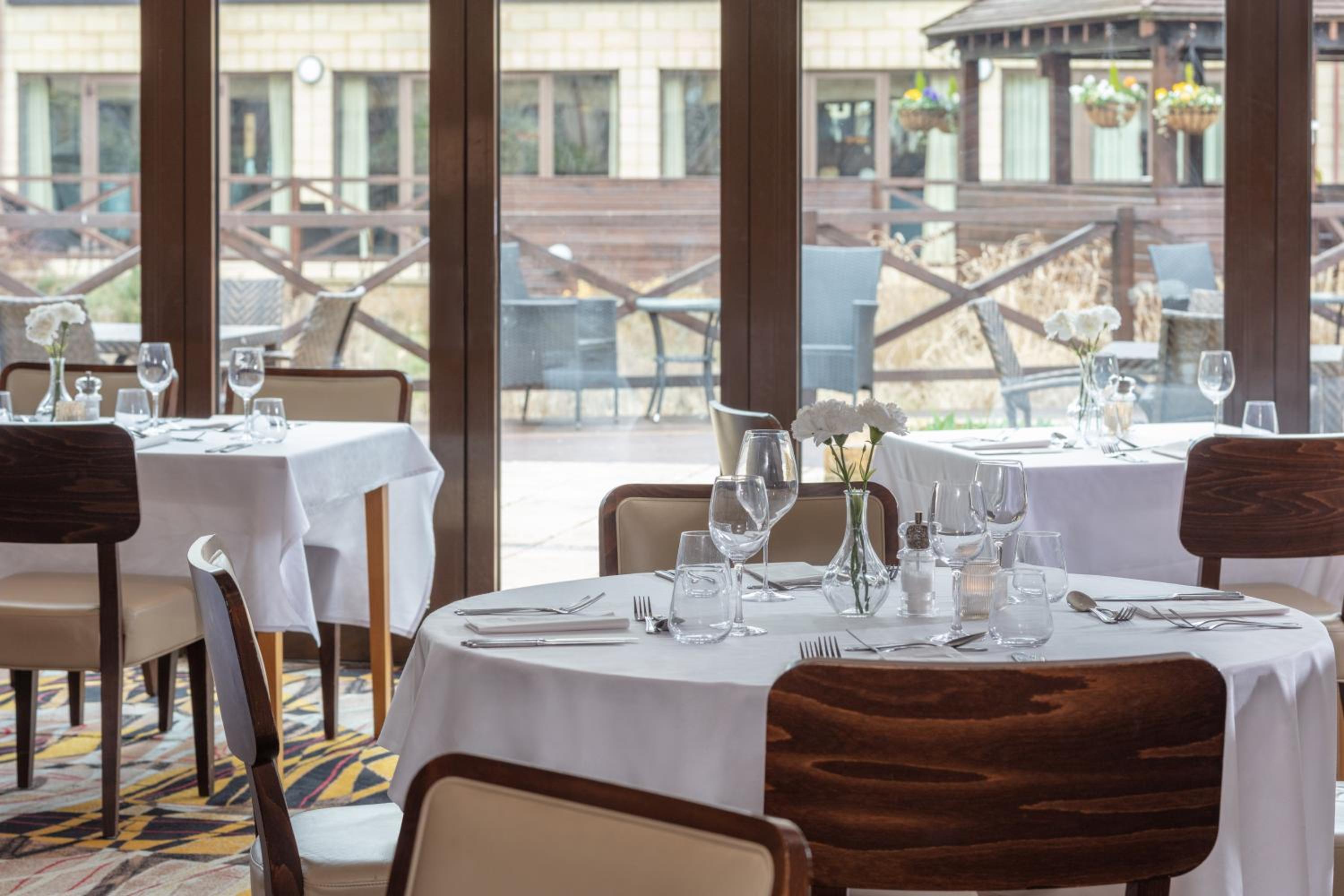 Basingstoke Vacations - Hampshire Court Hotel  Spa - Property Image 20