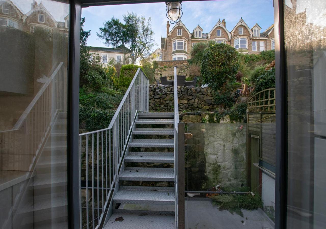 3 Bed in St Ives oc-p00495