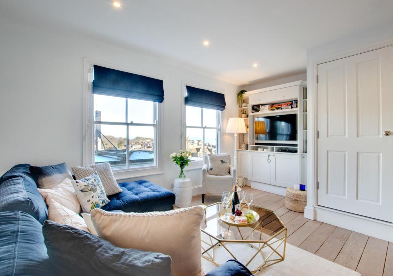 3 Bed in St Ives oc-p00495