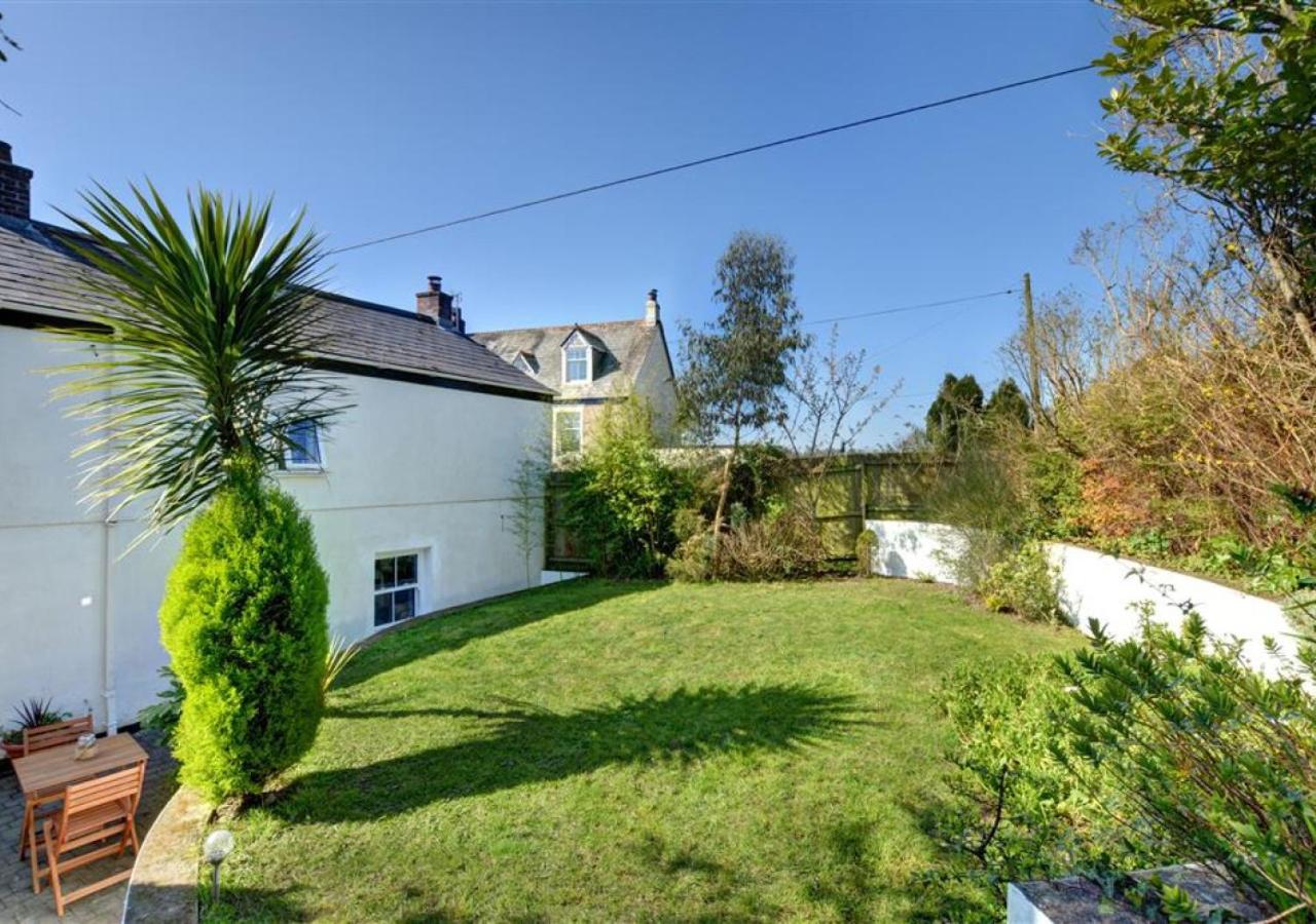 Corner Cottage