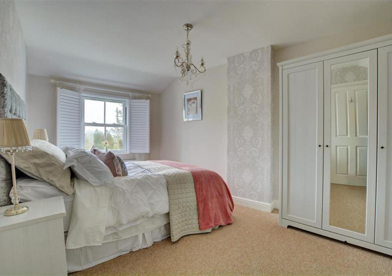 Corner Cottage