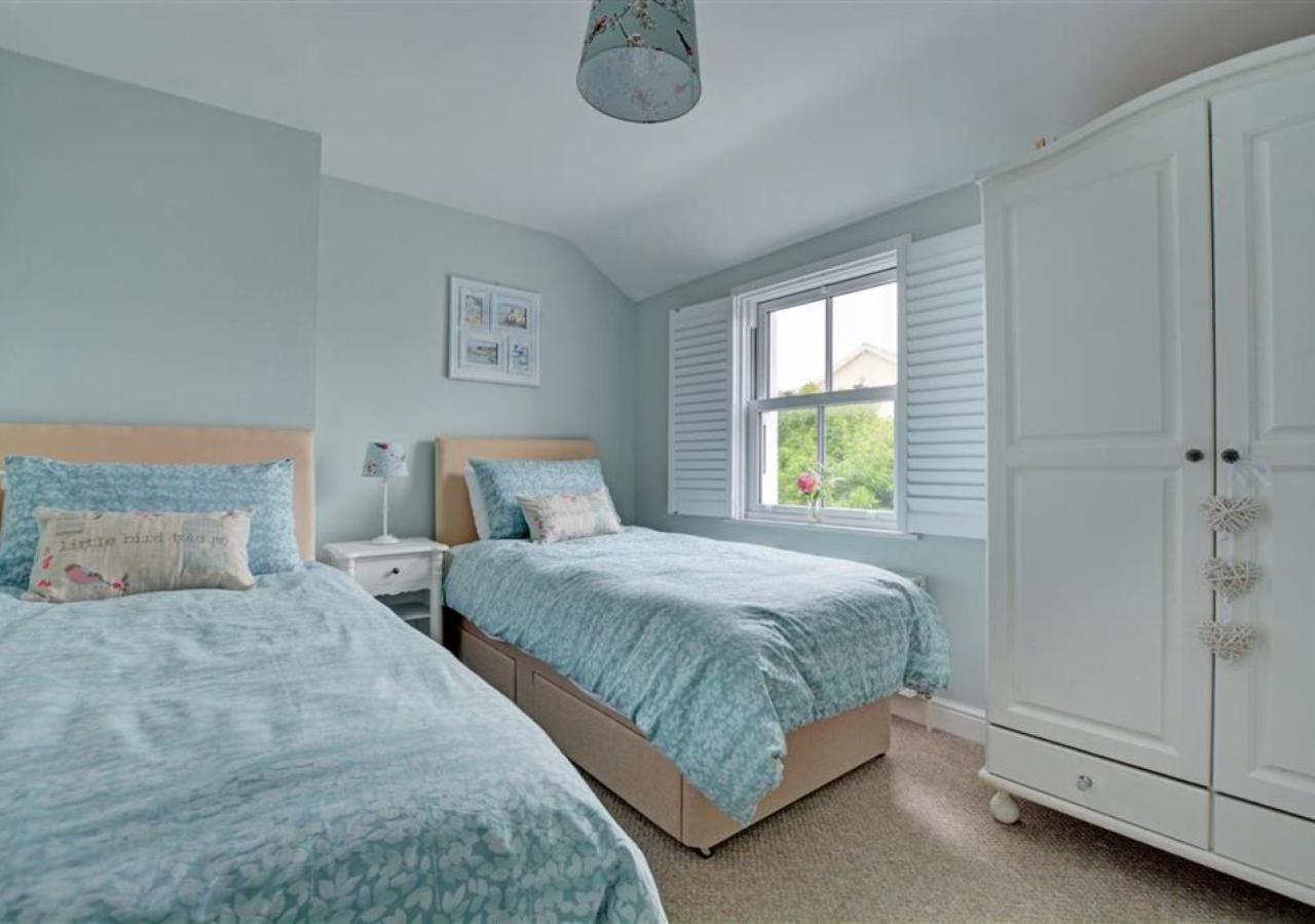 Corner Cottage