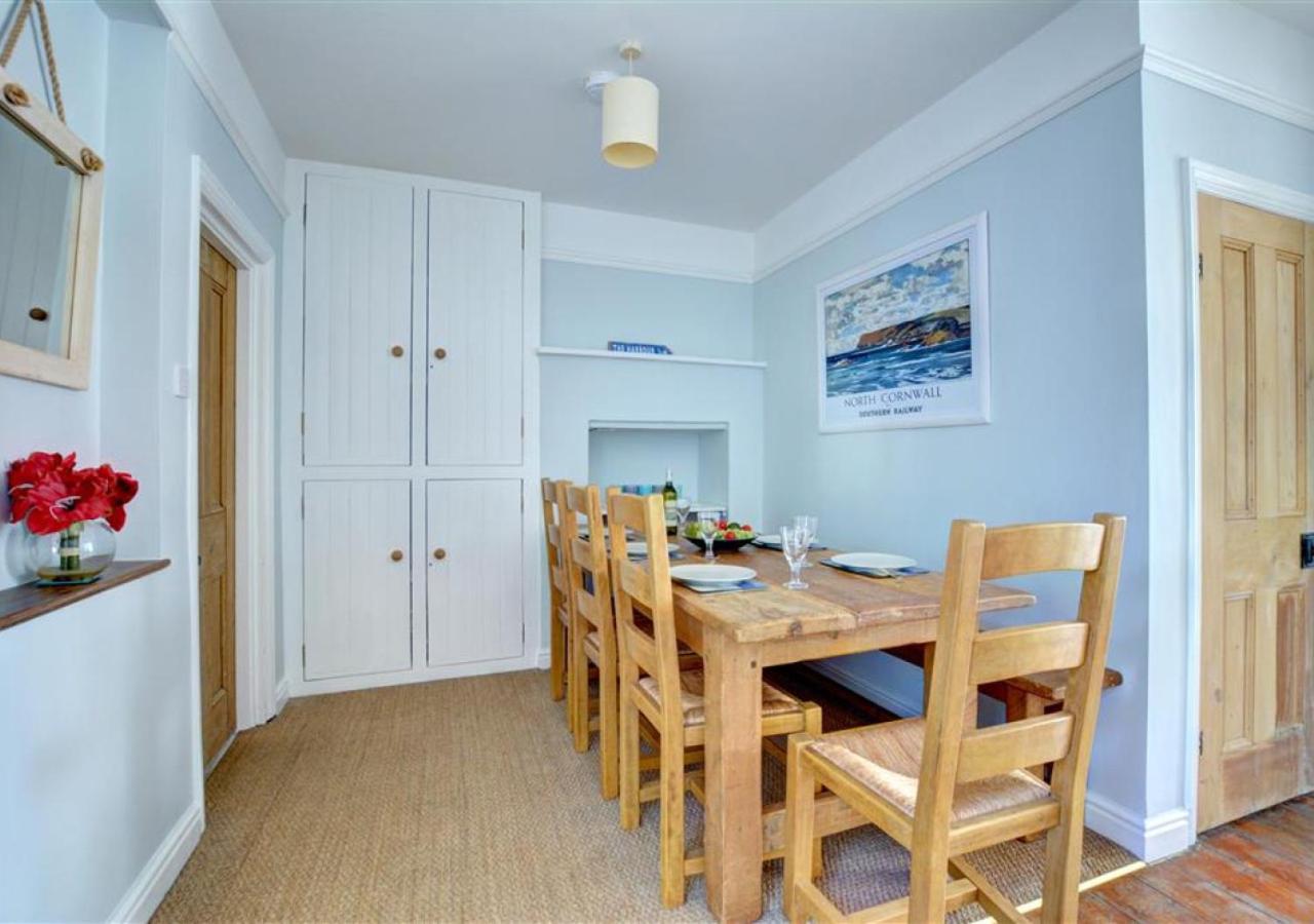 3 Bed in Padstow oc-p00550