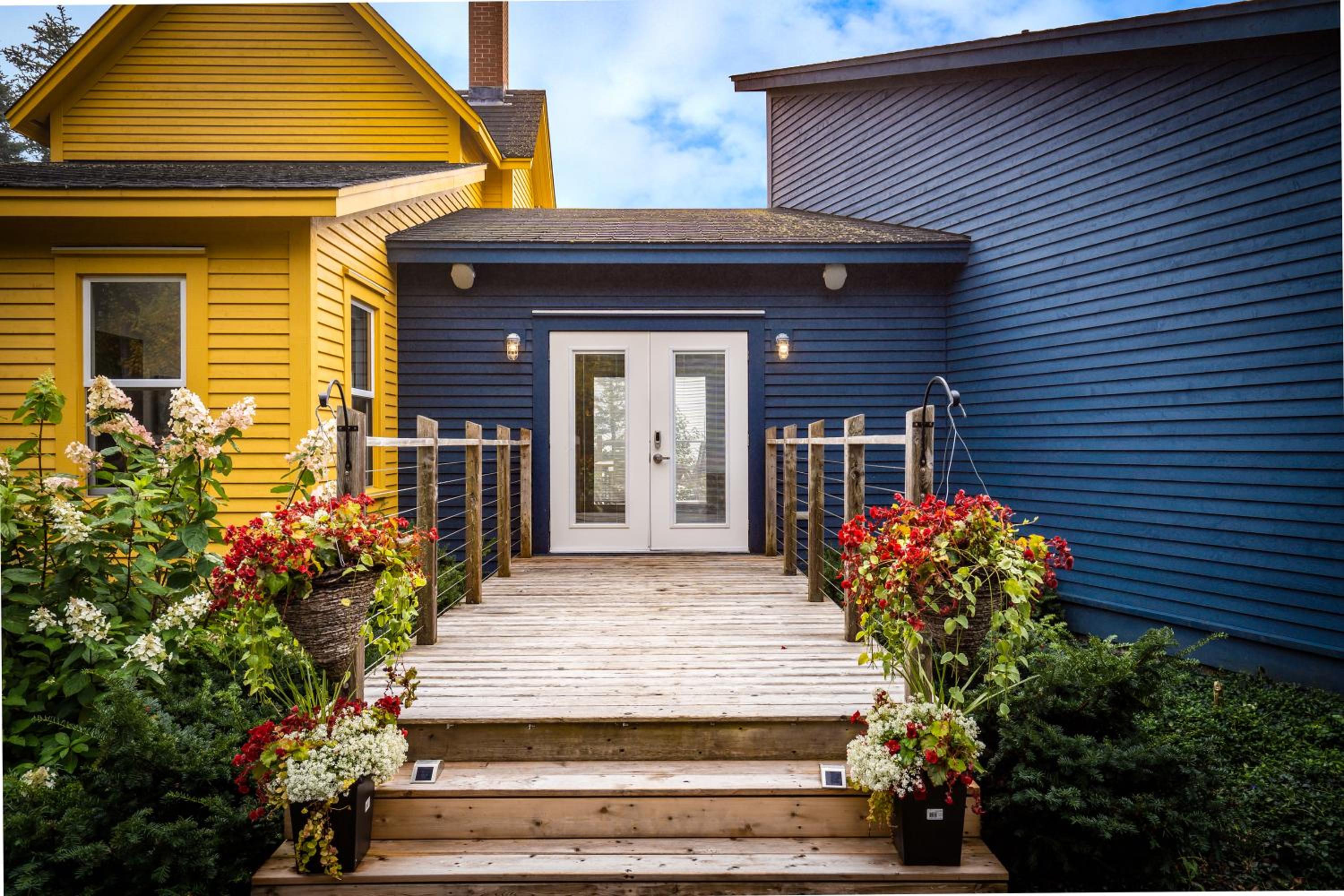 Lodging at Goose Cove Retreat - Trinity, Newfoundland