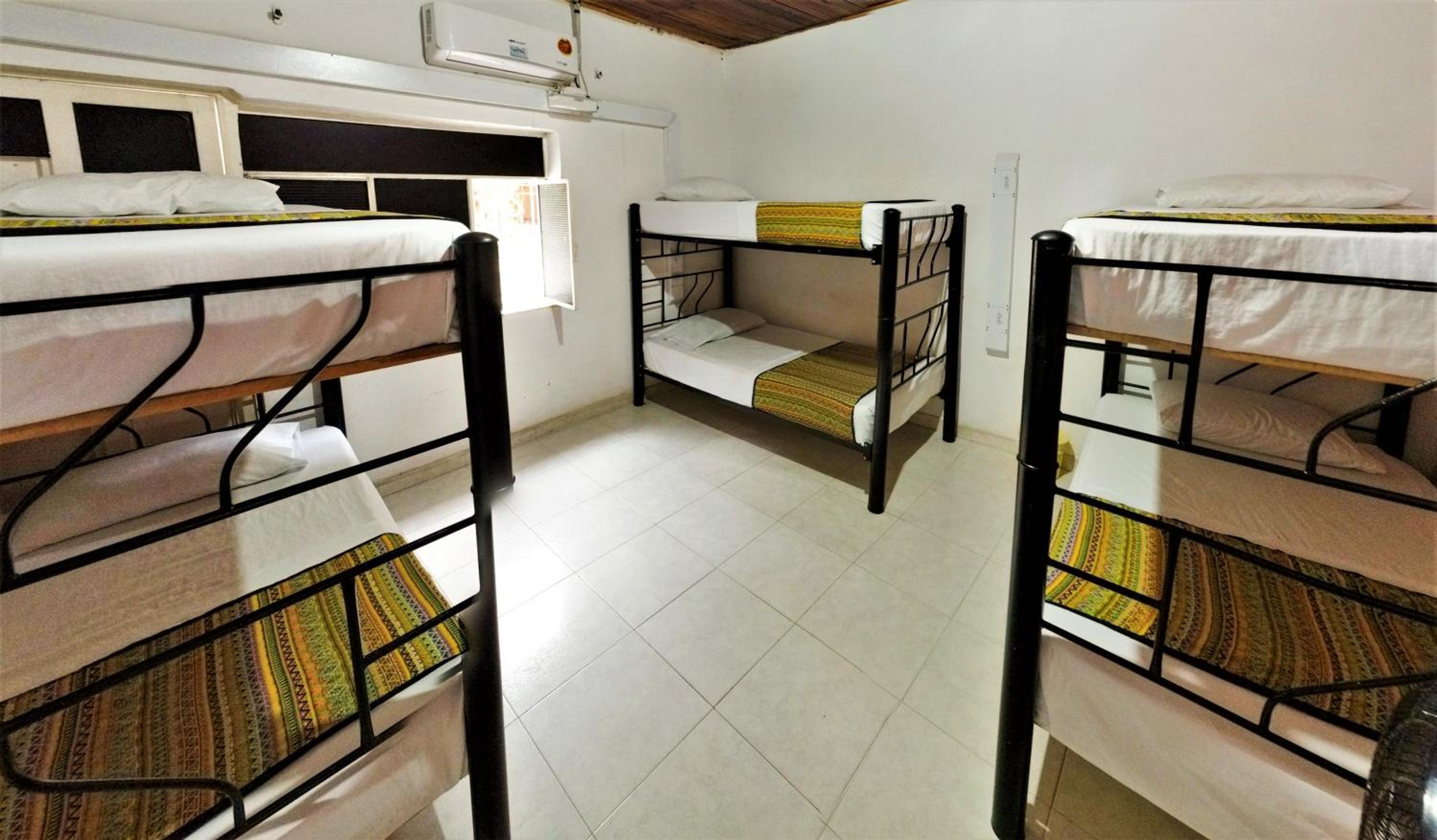 Backpackers And Travellers Art Hostel, Tours Agency huila y colombia view 3