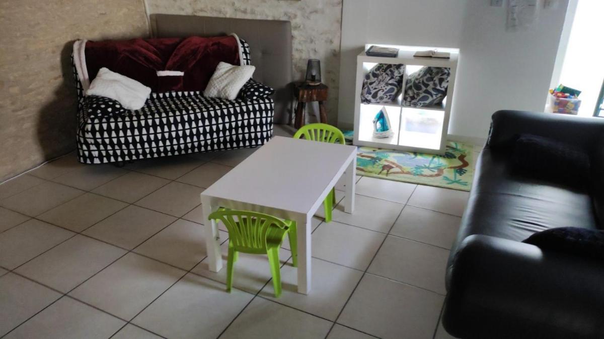 Holiday home Aqueducienne view 2
