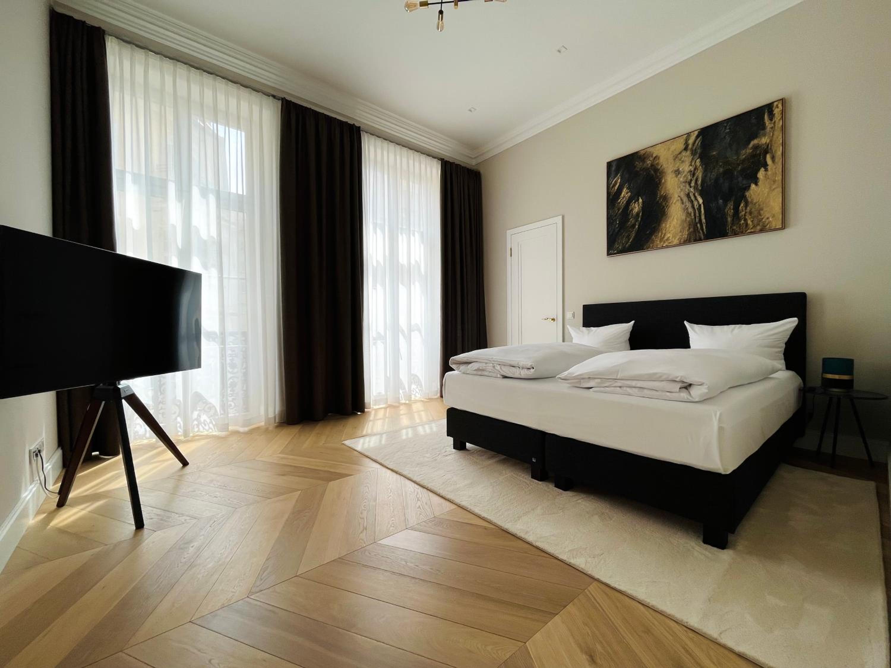Luxury Home / 3-Raum-Suite an der Frauenkirche / 4