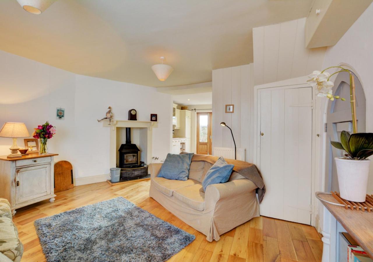 2 Bed in Little Petherick oc-p00644