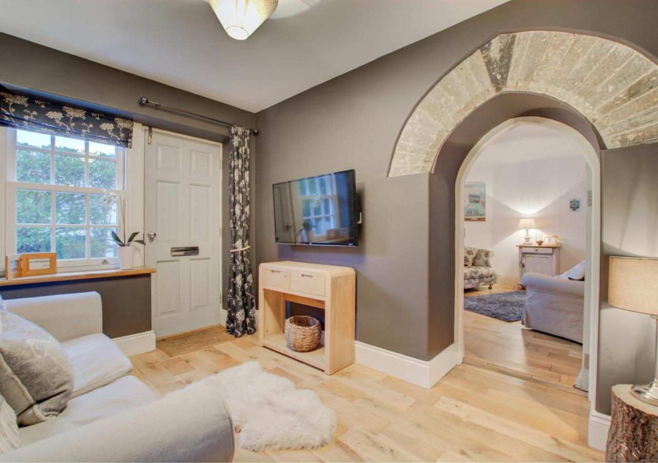 2 Bed in Little Petherick oc-p00644