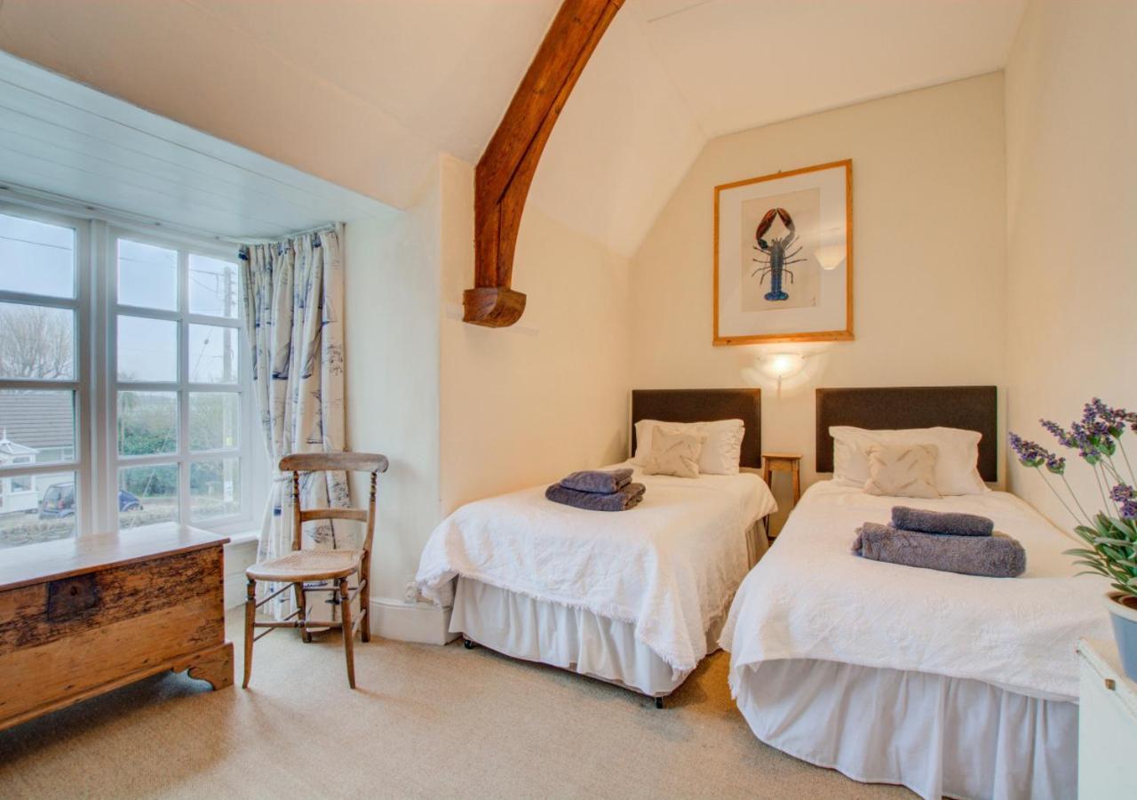 2 Bed in Little Petherick oc-p00644