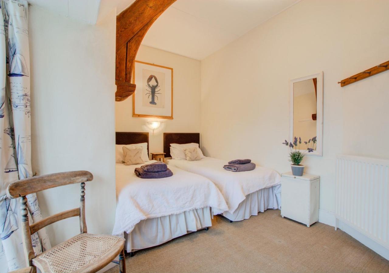 2 Bed in Little Petherick oc-p00644