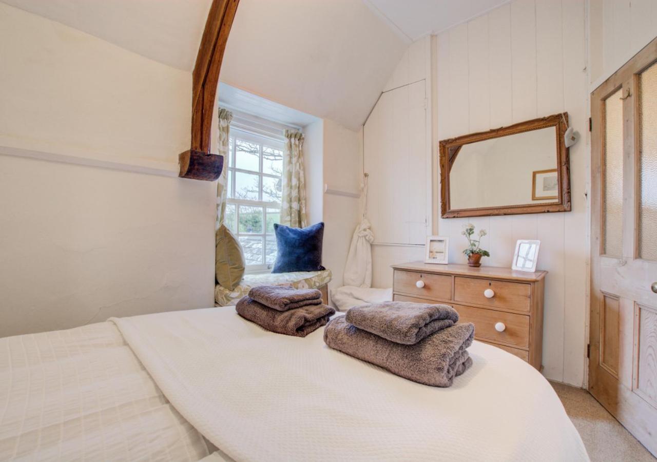 2 Bed in Little Petherick oc-p00644