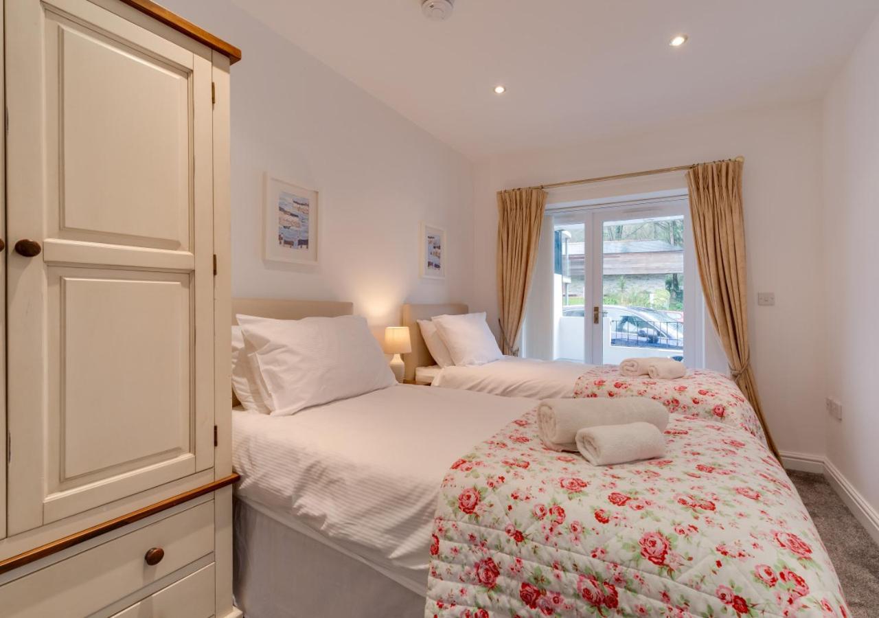 2 Bed in Fowey oc-p00708