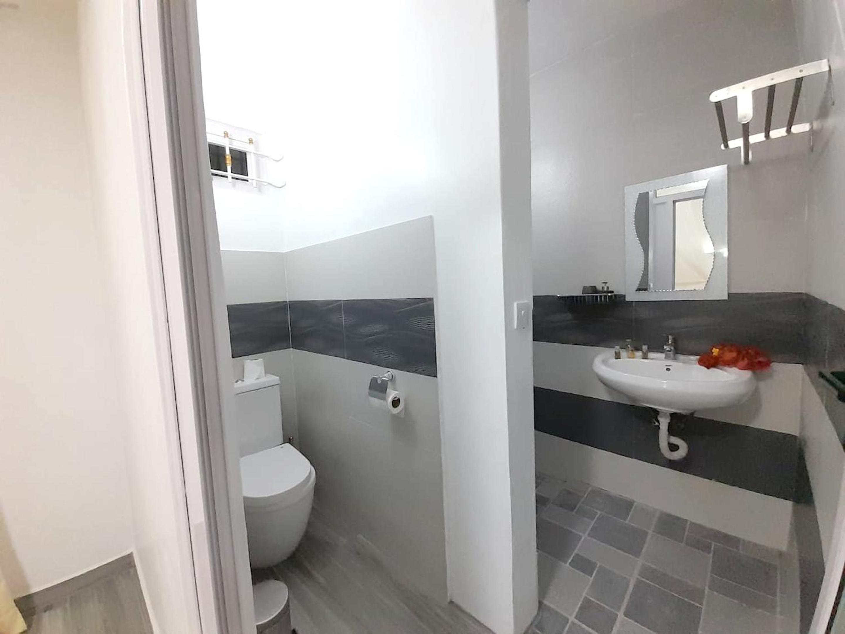 Cosy Villa in Pointe aux Piments with Shared Pool. photo 3