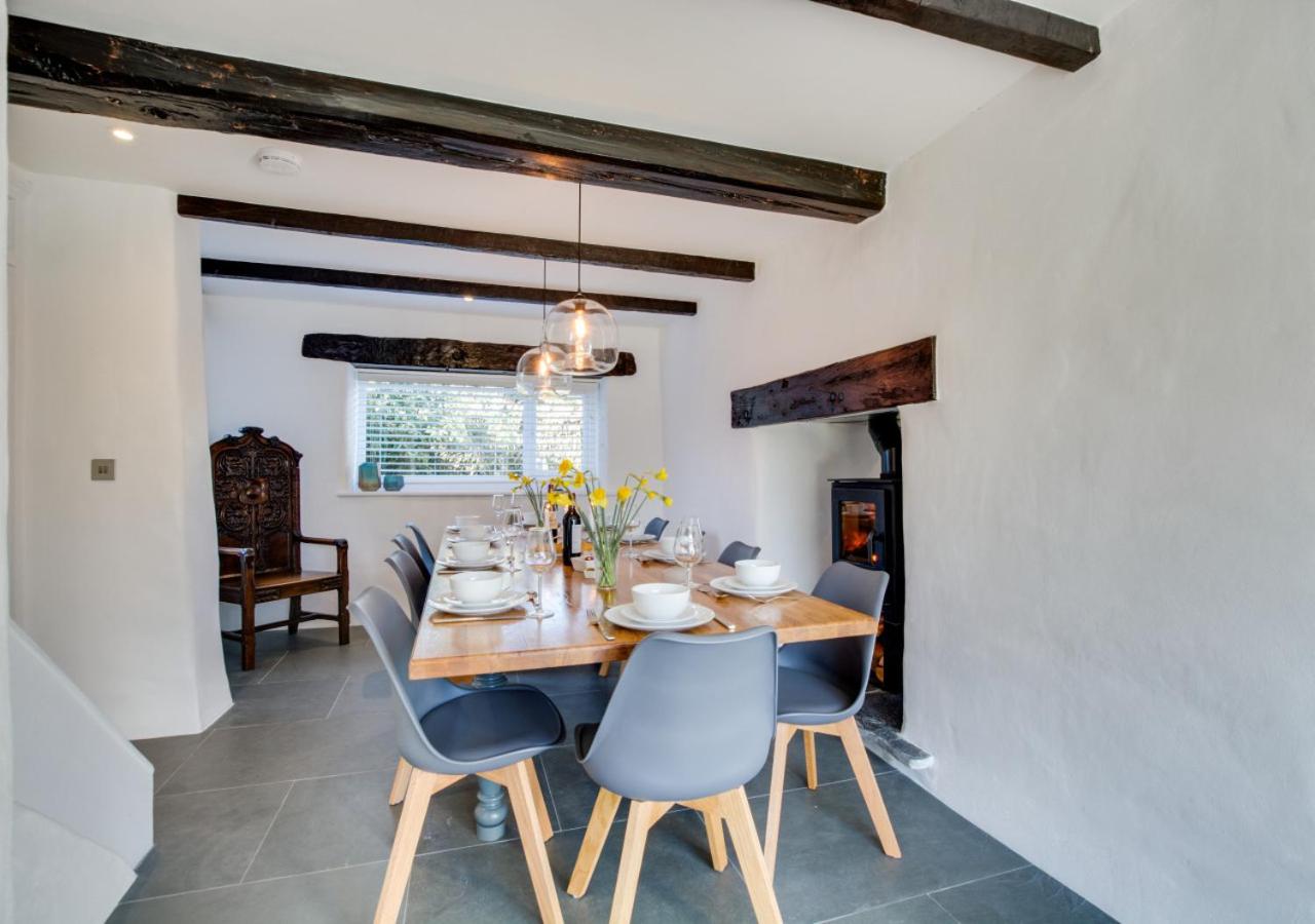 5 Bed in Little Petherick oc-p00736