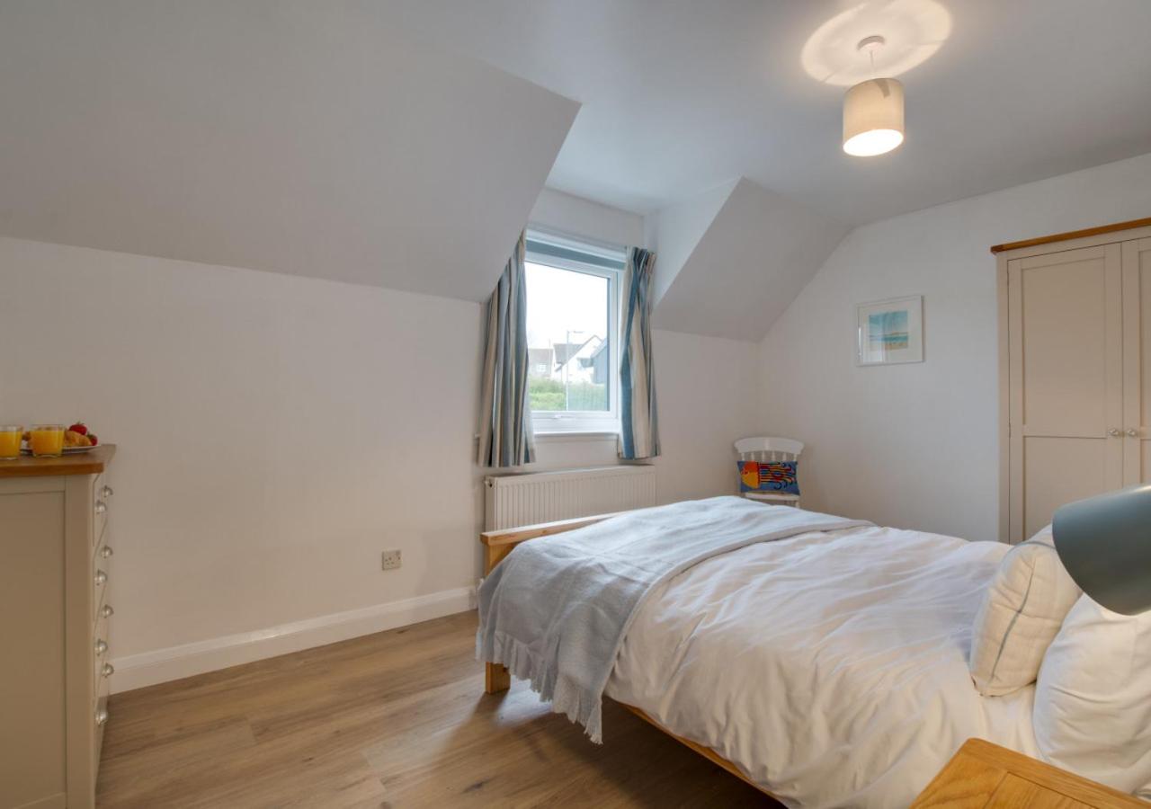 3 Bed in Padstow oc-p00742 view 4