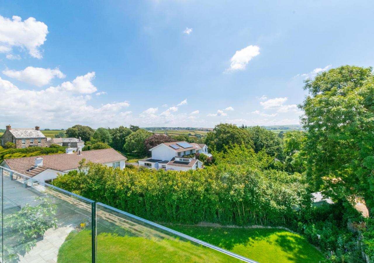 5 Bed in Little Petherick oc-p00736