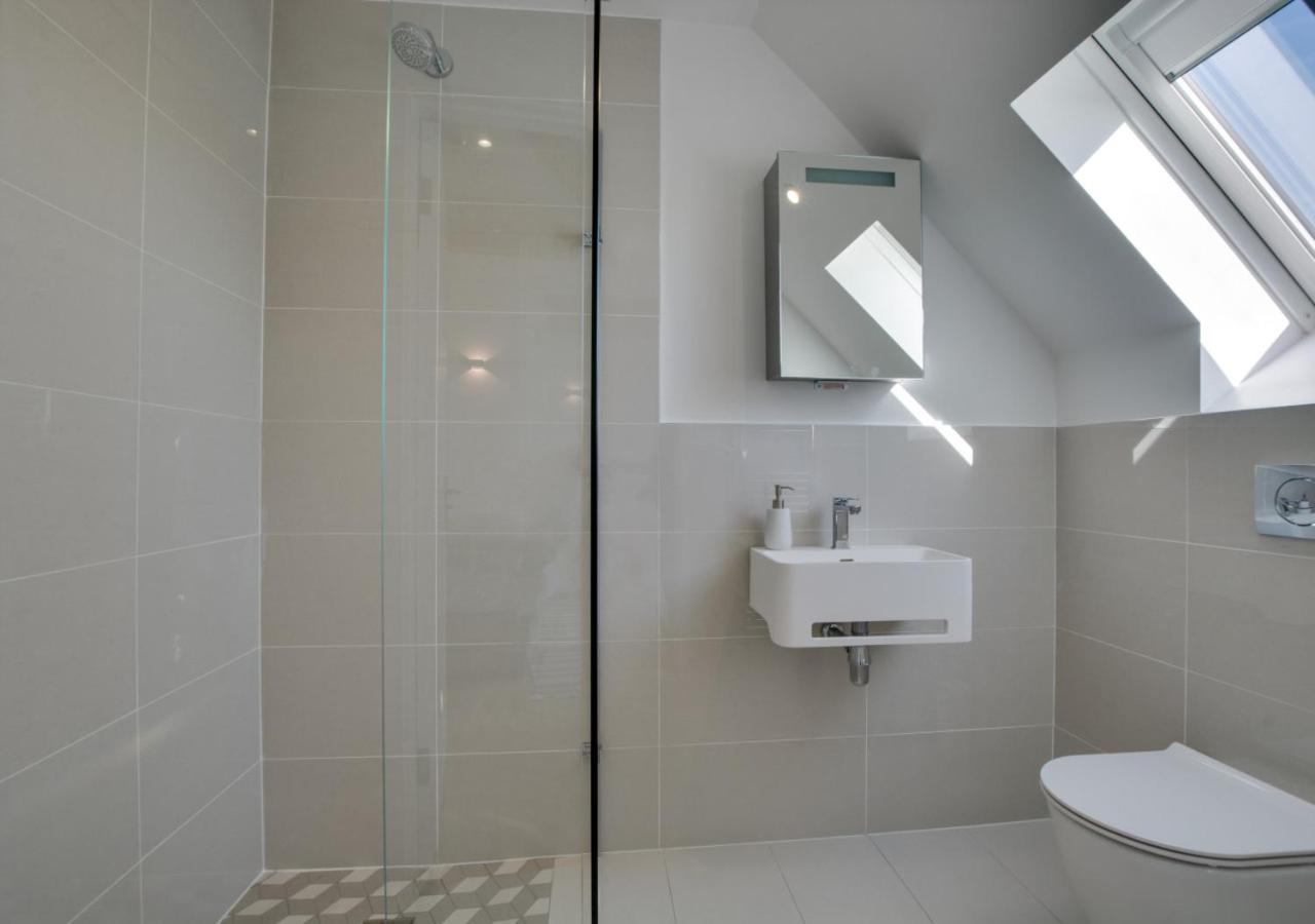 5 Bed in Little Petherick oc-p00736
