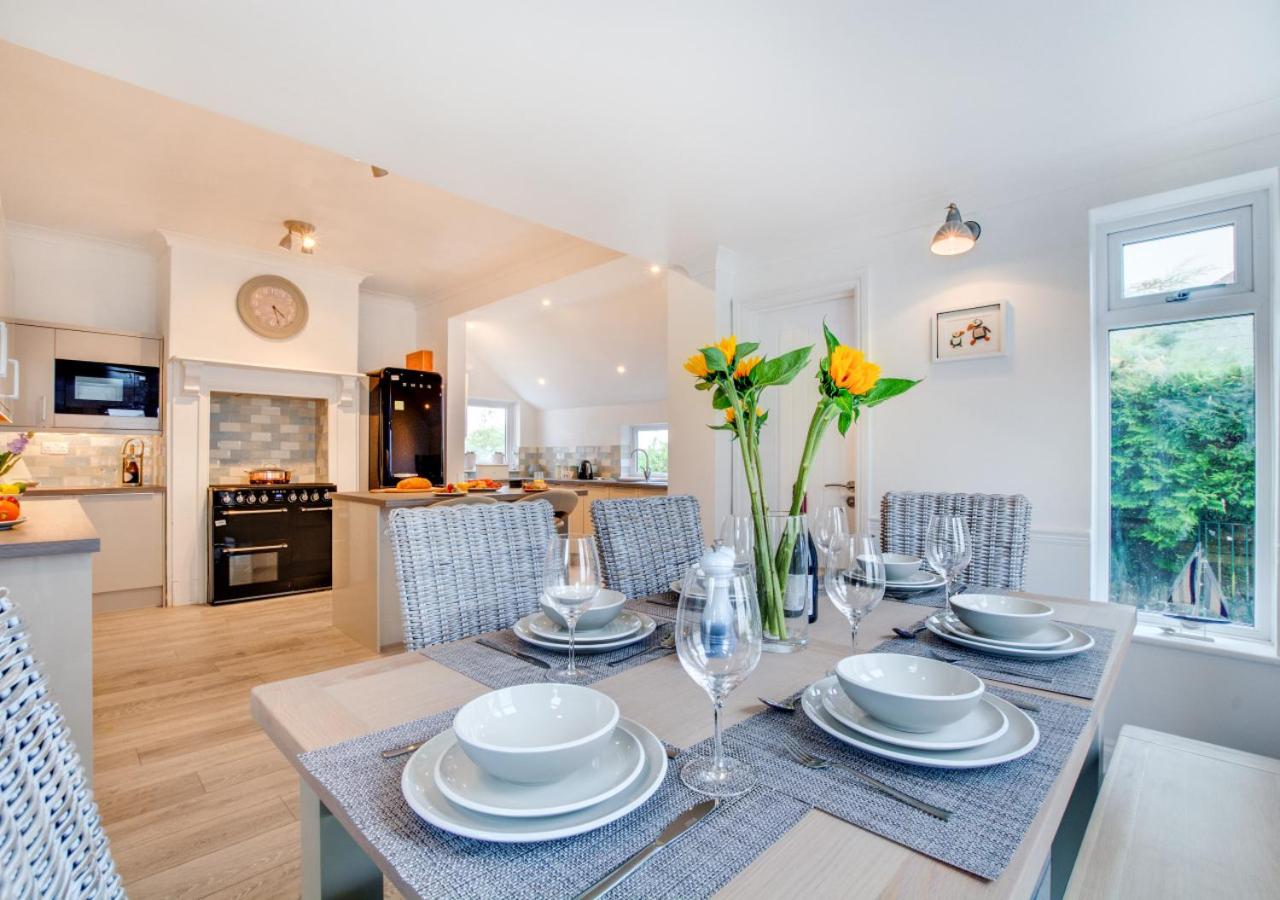 3 Bed in Trevone oc-p00758