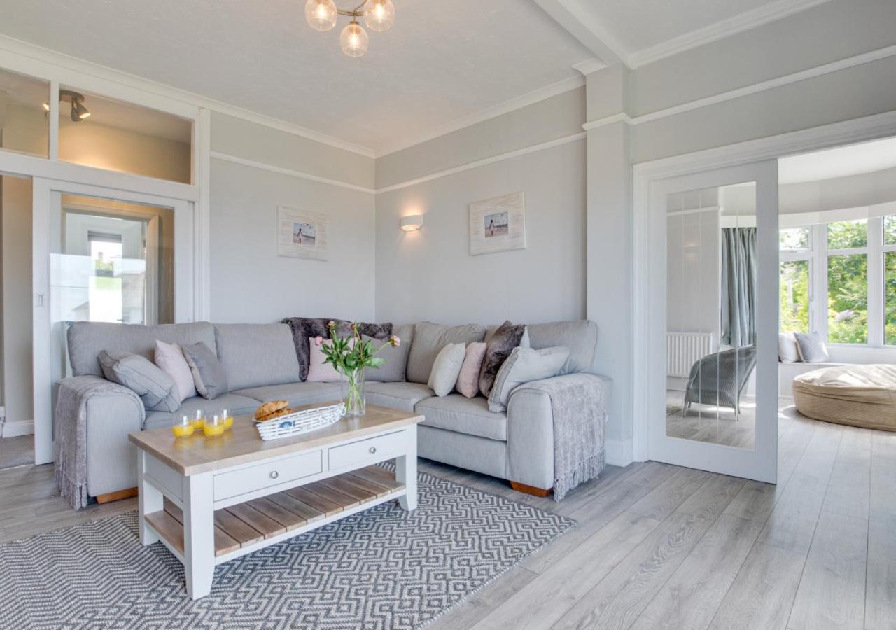 3 Bed in Trevone oc-p00758