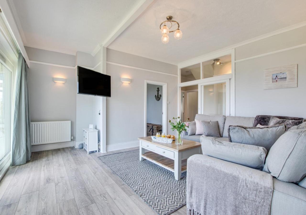 3 Bed in Trevone oc-p00758