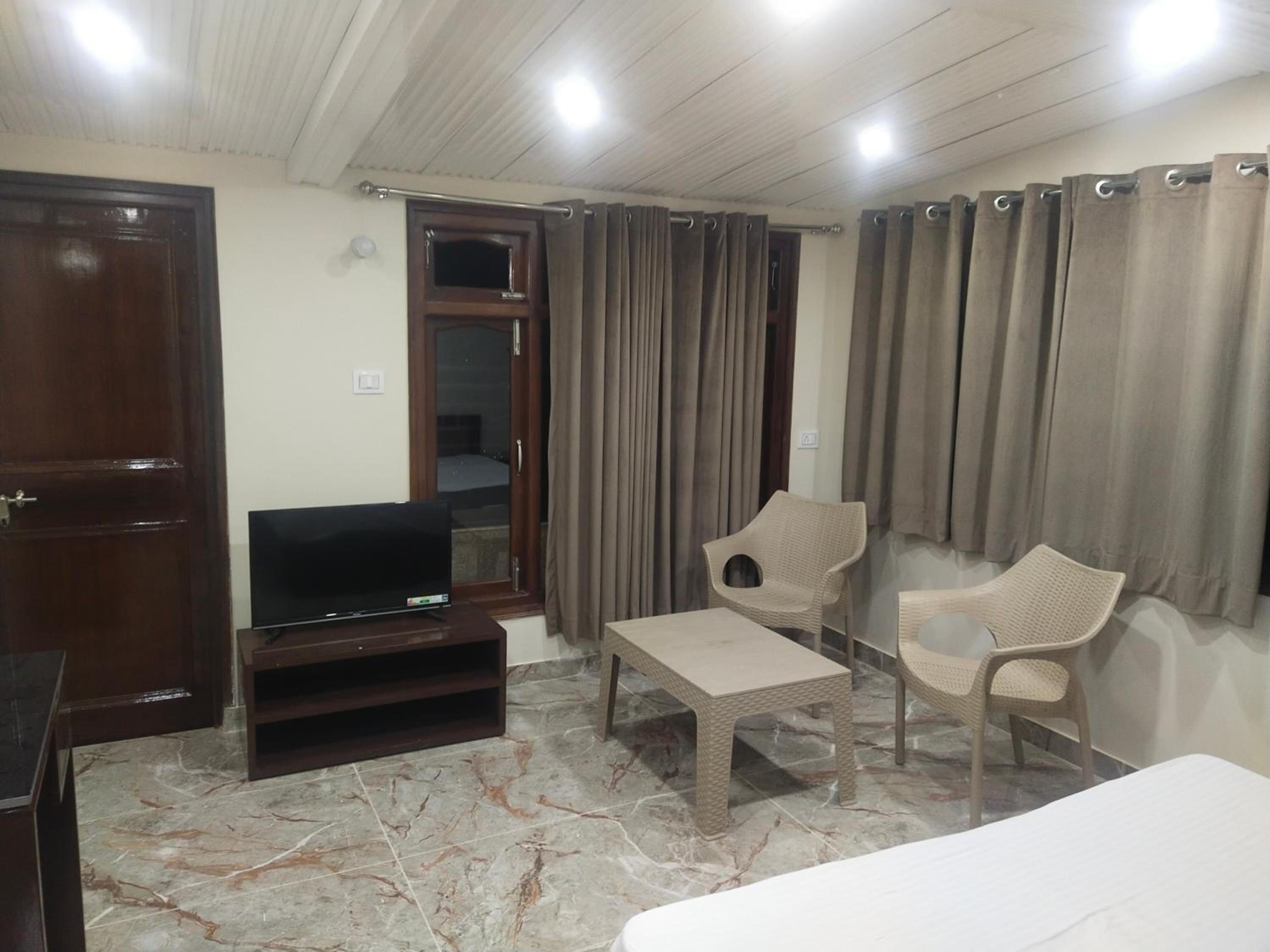 Dhanlaxmi Apartments