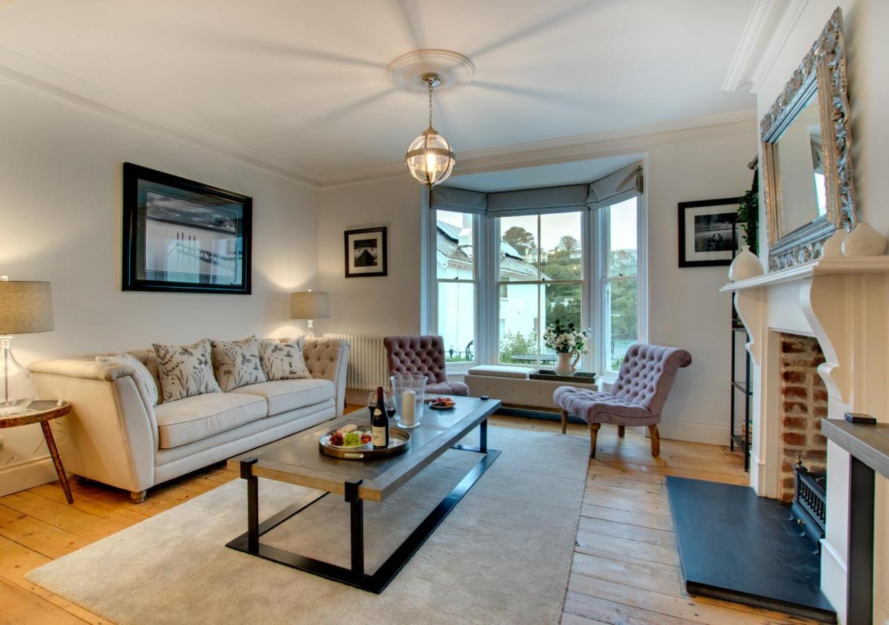 3 Bed in Fowey oc-p00800