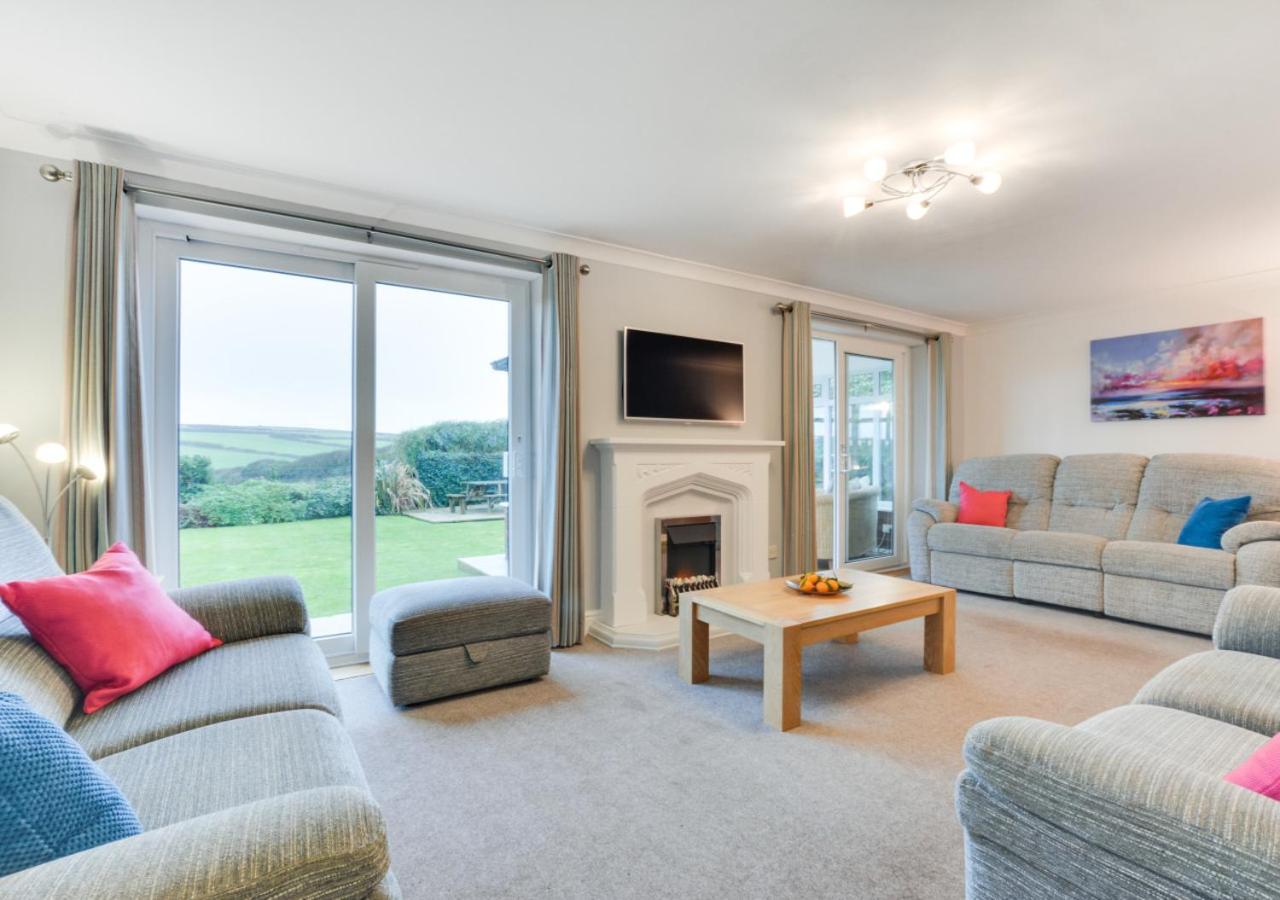 4 Bed in Trevone oc-p00863