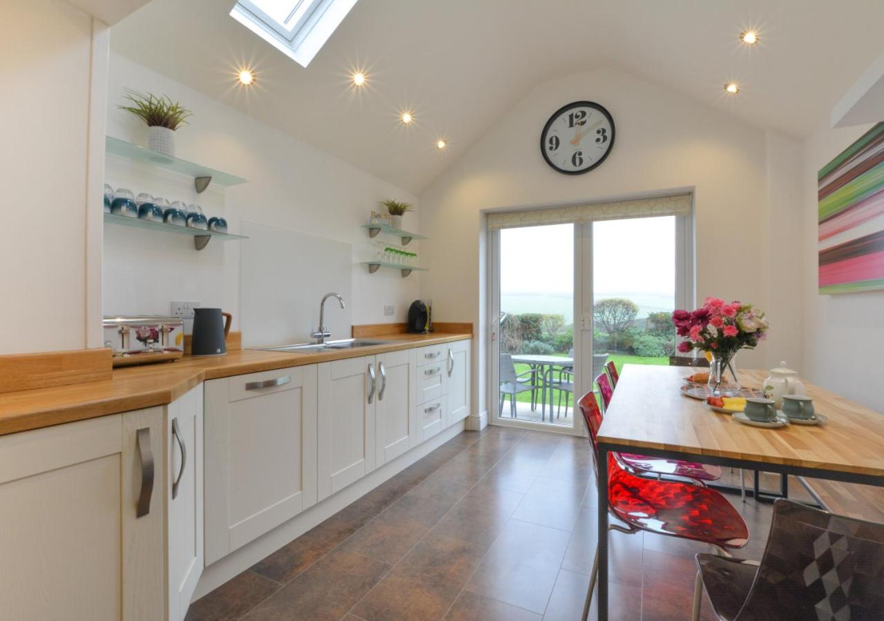 4 Bed in Trevone oc-p00863