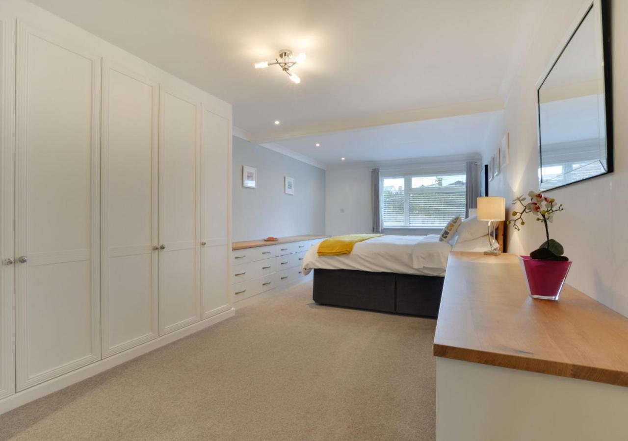 4 Bed in Trevone oc-p00863