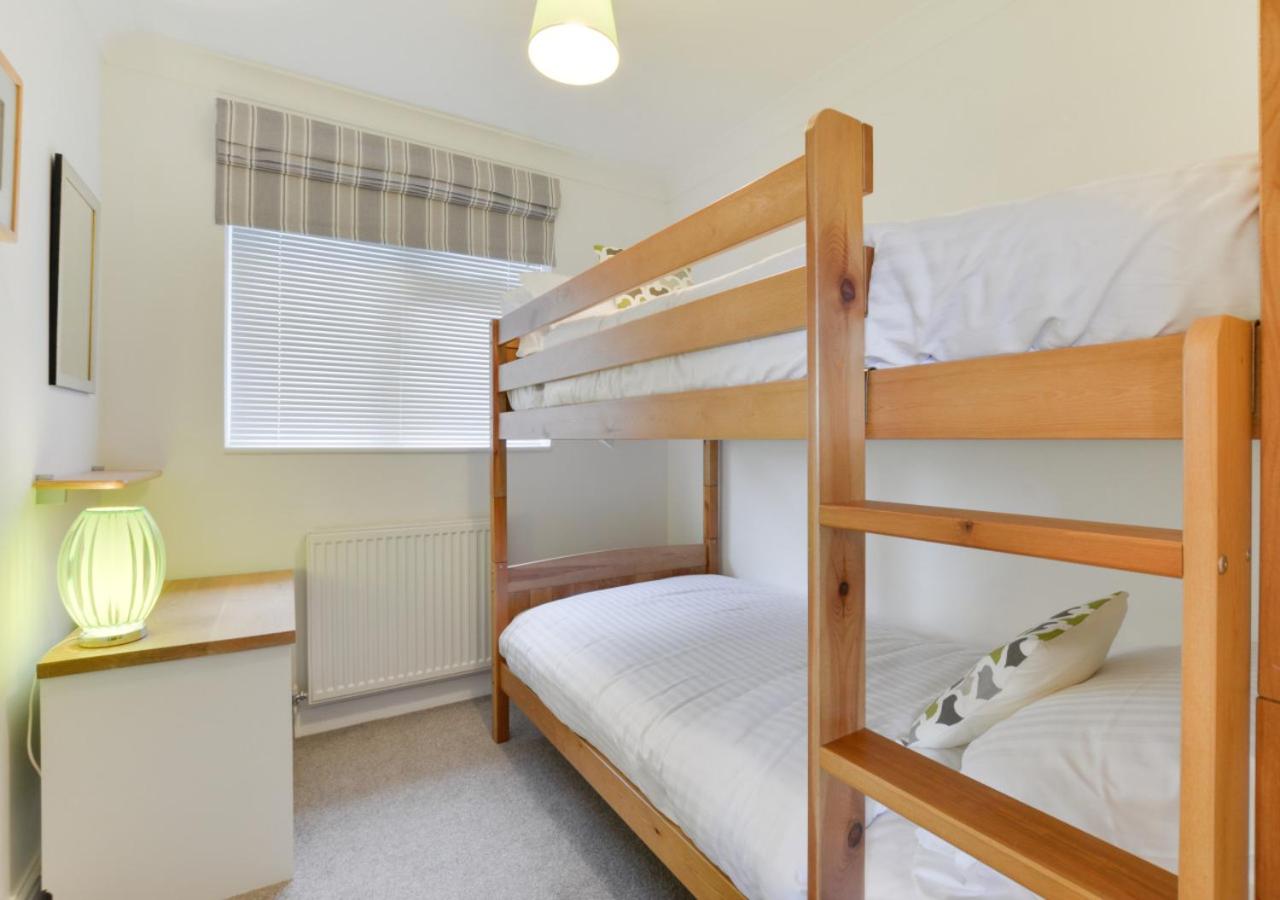 4 Bed in Trevone oc-p00863