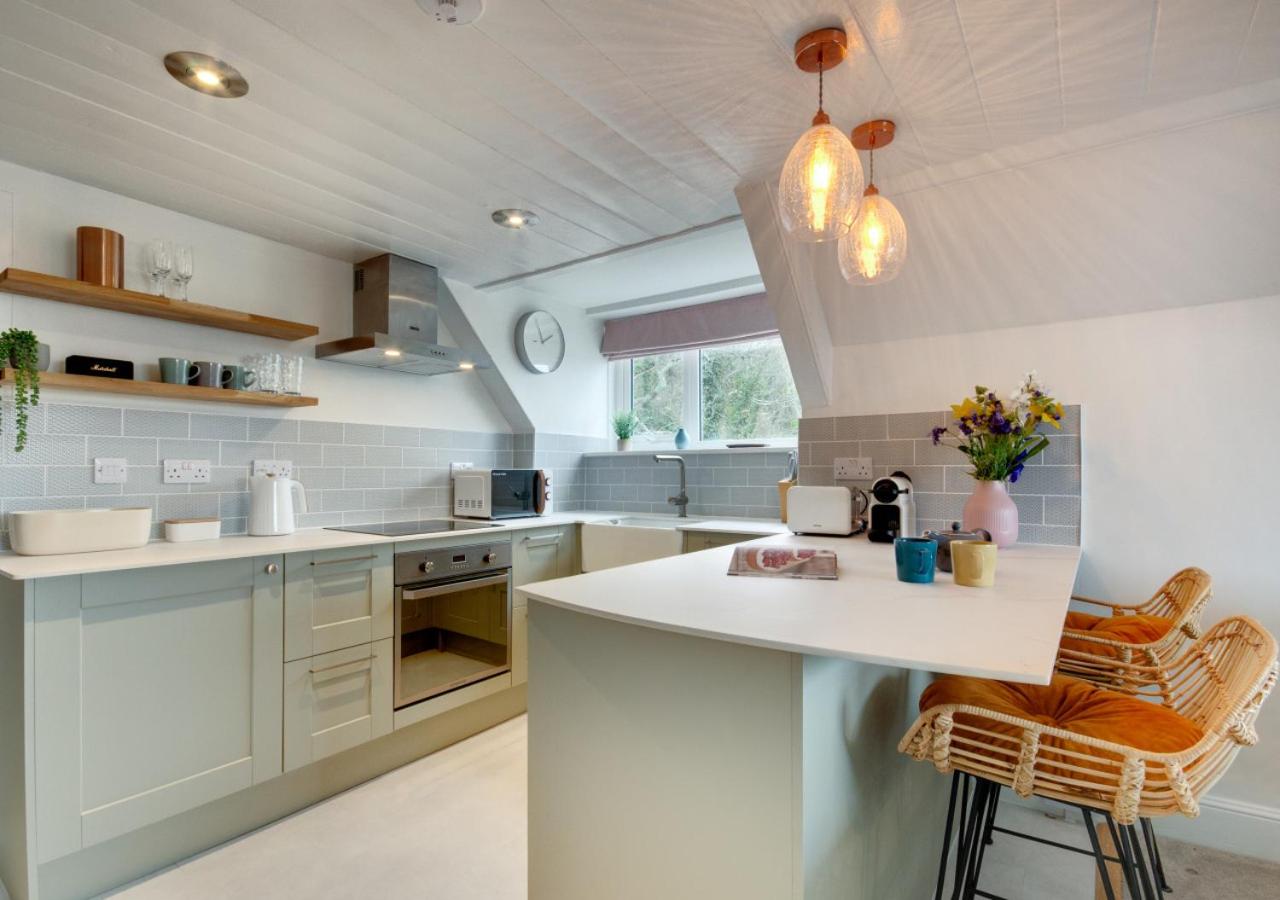 2 Bed in Fowey oc-p00873 view 5